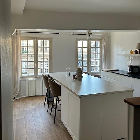 Spacieux Appartement Au Coeur Du Centre Historique De Dinan Luaran gambar