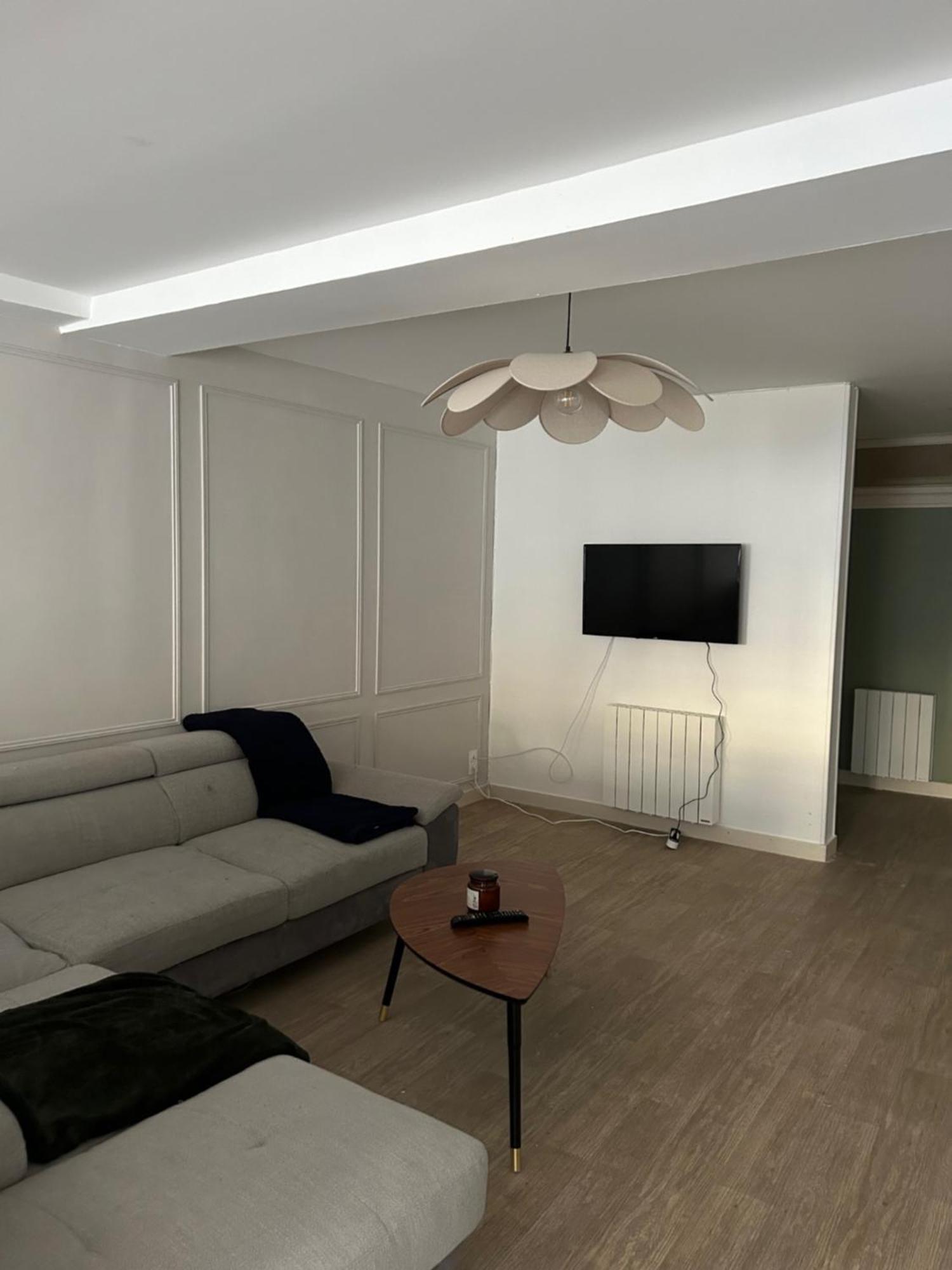 Spacieux Appartement Au Coeur Du Centre Historique De Dinan Luaran gambar